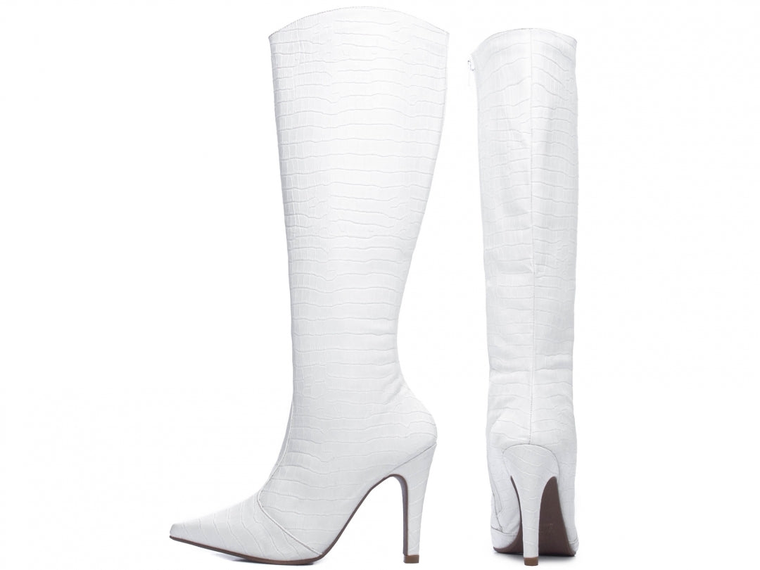 Bota Bico Fino Branca Croco com Salto de 10 cm