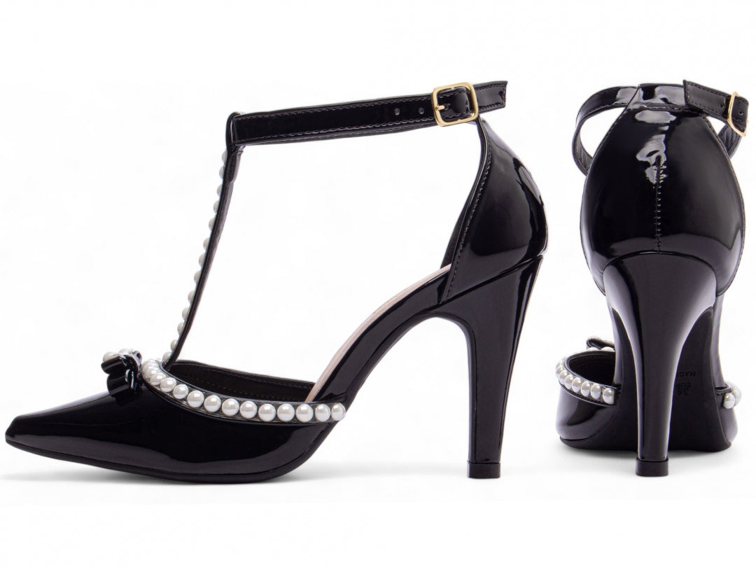 Scarpin Verniz Preto com Pérola