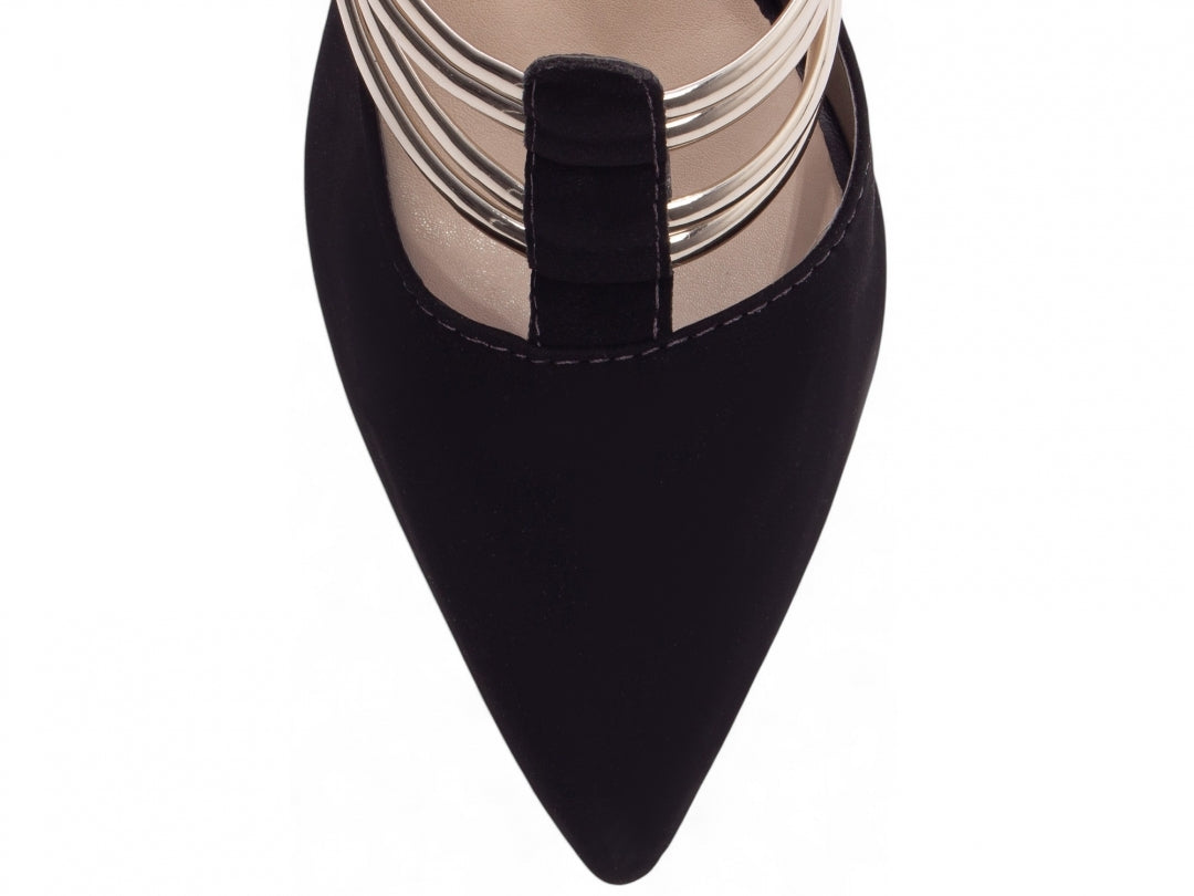 Scarpin Preto com Tiras Metalizadas Ouro Light