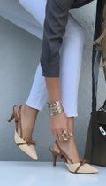 Scarpin Slingback Caramelo com Salto Fino